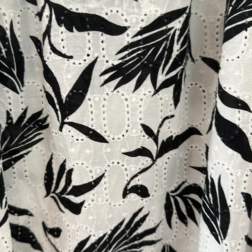 Loft Black and White Blouse Medium - Picture 2 of 5